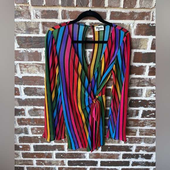 Show Me Your MuMu Caleb Romper Size Medium Rainbow Parade Pleat - Picture 11 of 16